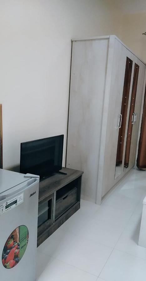 Al Khaleej Plaza Hotel Apartment-BAITHANS Ajman Buitenkant foto