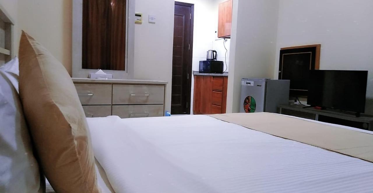 Al Khaleej Plaza Hotel Apartment-BAITHANS Ajman Buitenkant foto
