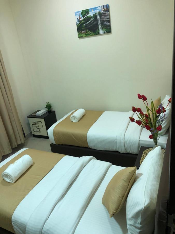 Al Khaleej Plaza Hotel Apartment-BAITHANS Ajman Buitenkant foto